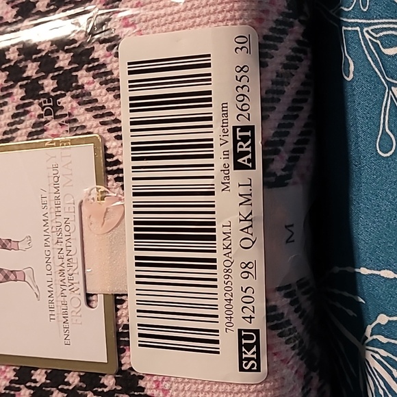 Victoria's Secret 2 pc pajama set - Picture 6 of 6